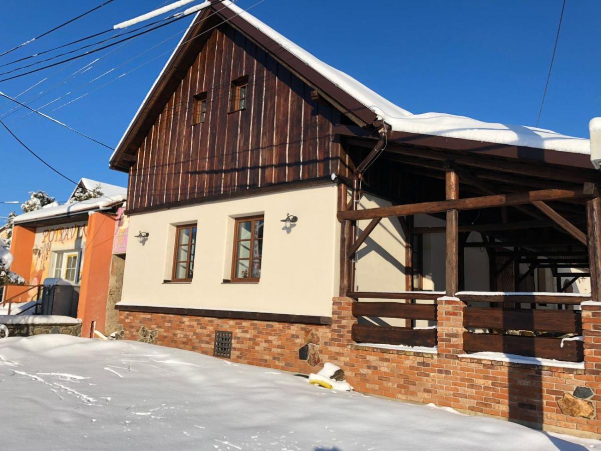 Penzion, Restaurace Jaro Věšín Brdy Rozmital pod Tremsinem Exterior foto
