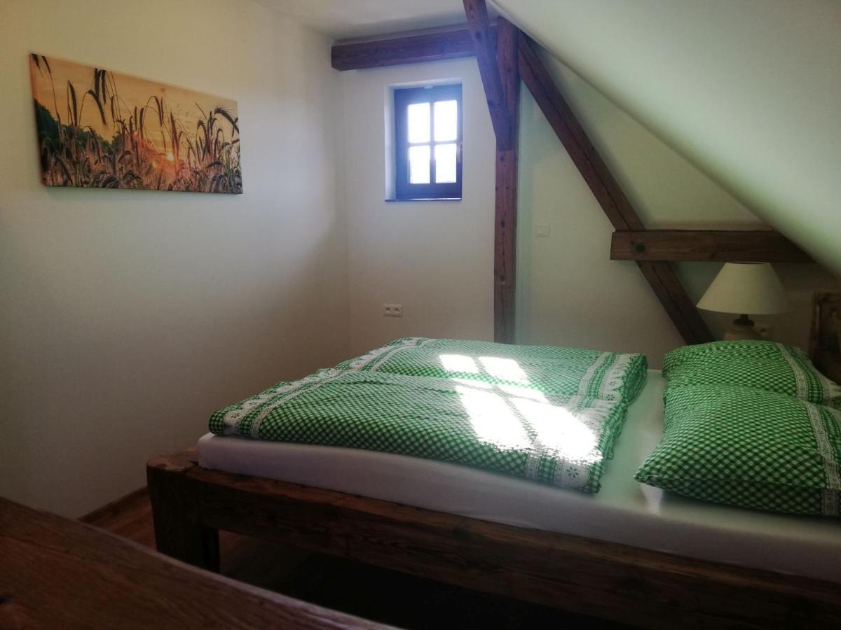 Penzion, Restaurace Jaro Věšín Brdy Rozmital pod Tremsinem Zimmer foto